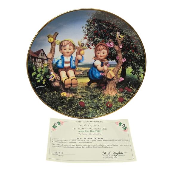 Vintage M.J. Hummel APPLE TREE BOY & GIRL Little Companions Danbury Mint Plate - Picture 1 of 9